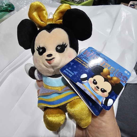Disney Parks Wishables Limited Edition Plush Minnie 50th Anniversary NWT - Picture 2 of 10